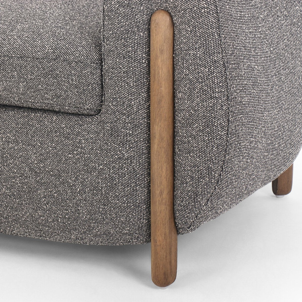 Chaise Loyola
