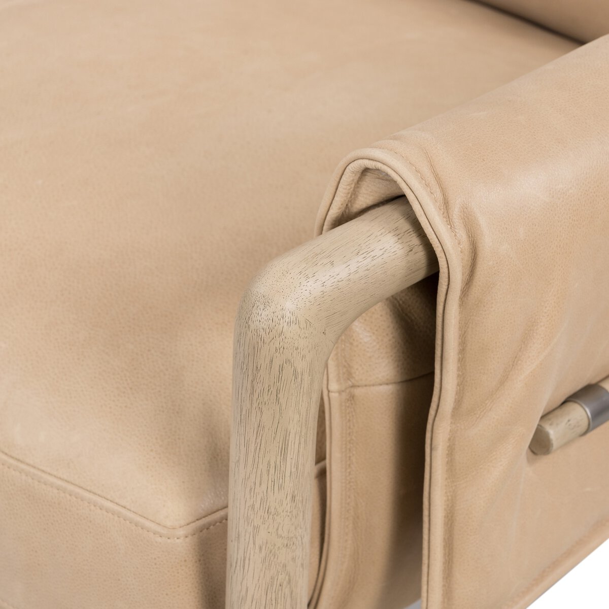 Chaise méfiante