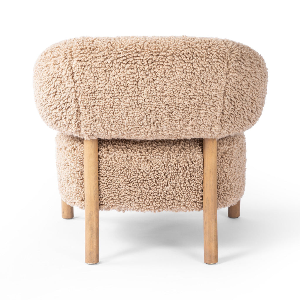 Chaise McQueen