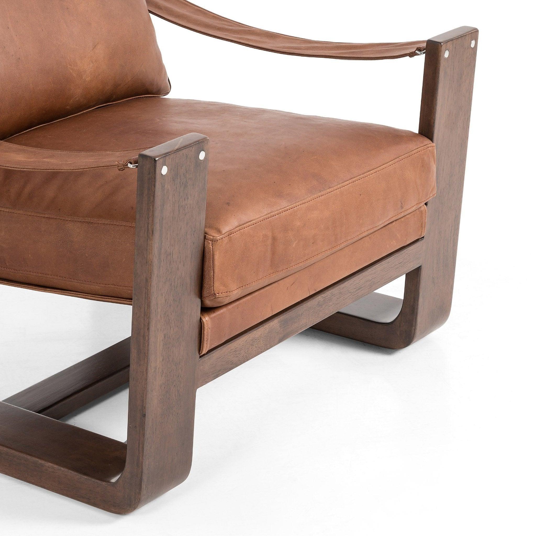 Chaise Caleb