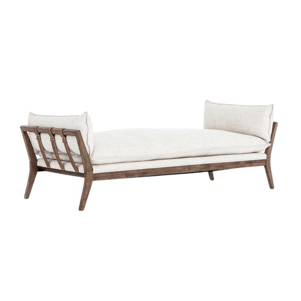 Jennifer Chaise