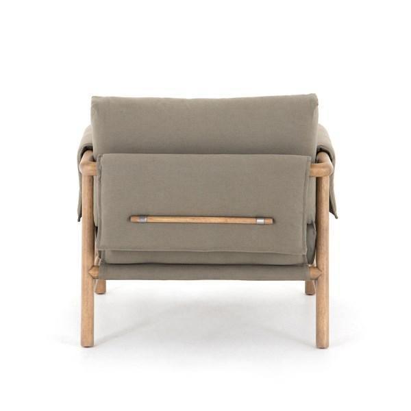 Chaise méfiante