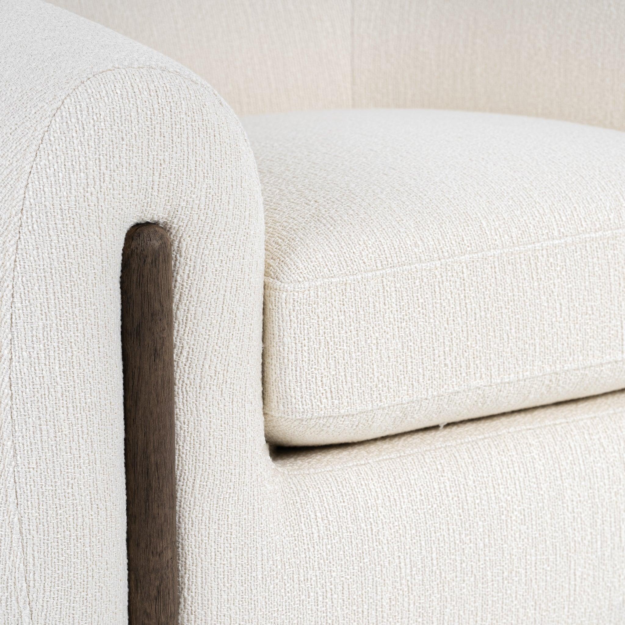 Chaise Loyola