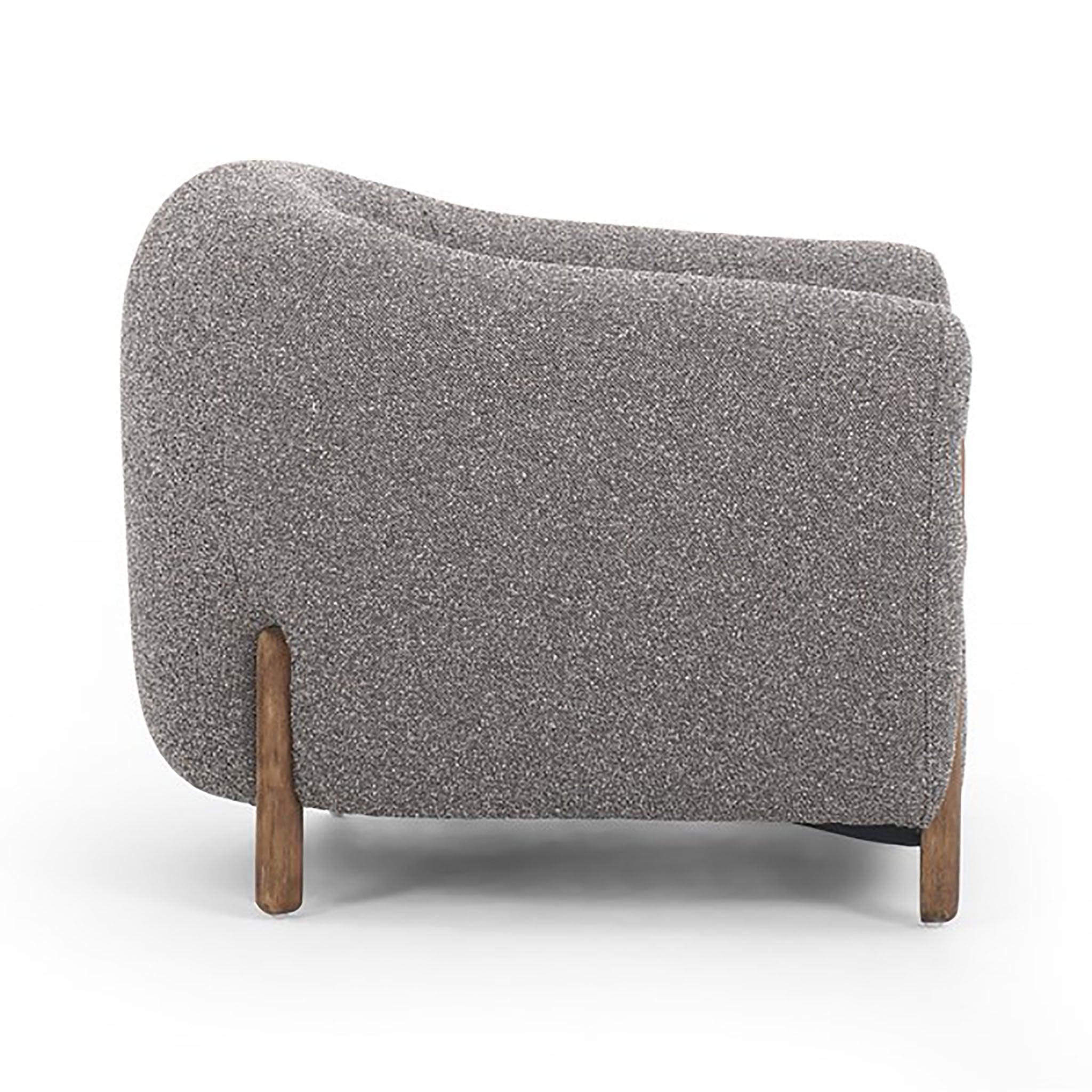 Chaise Loyola